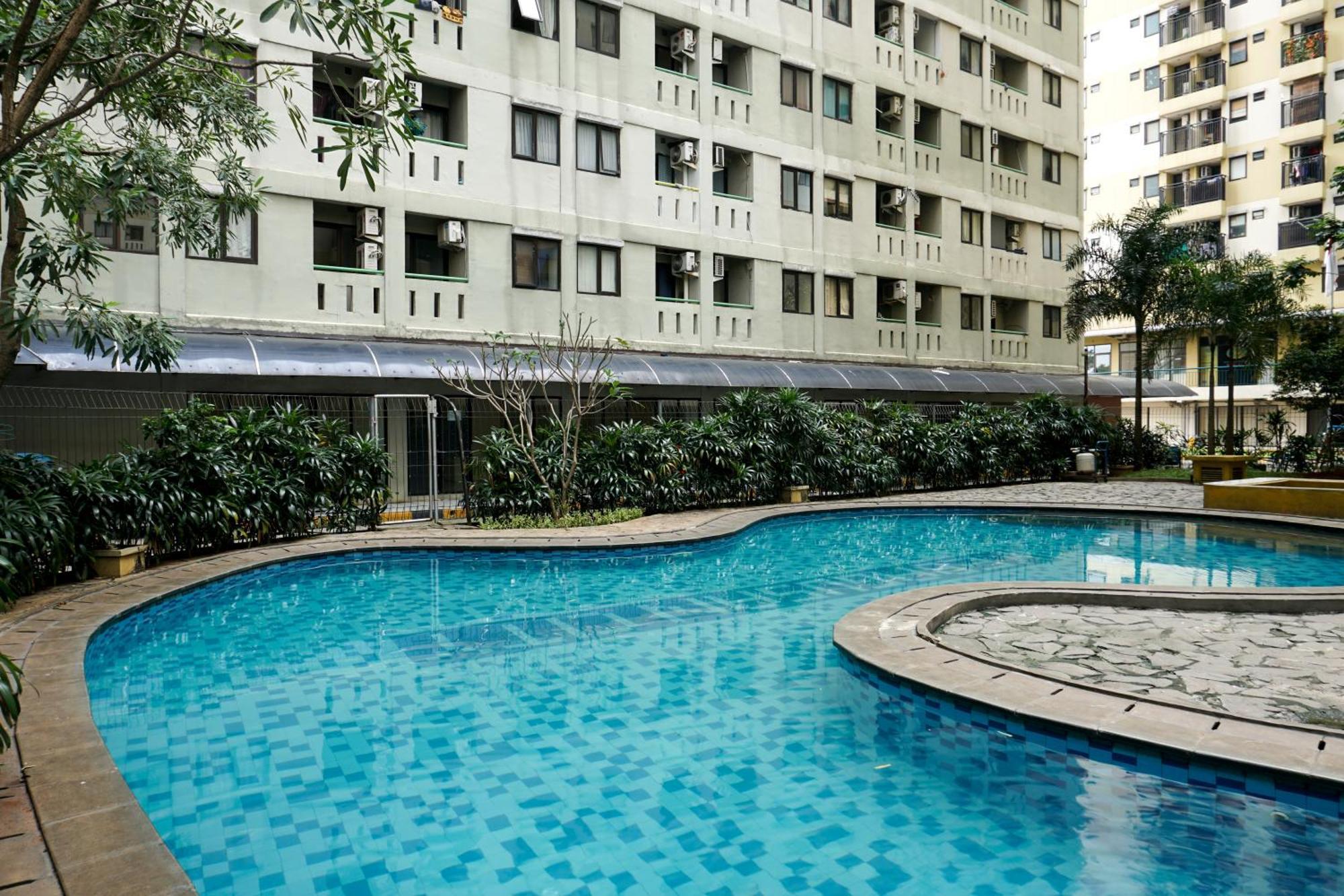 Comfortable 2br At Kebagusan By Travelio Apartemen Jakarta